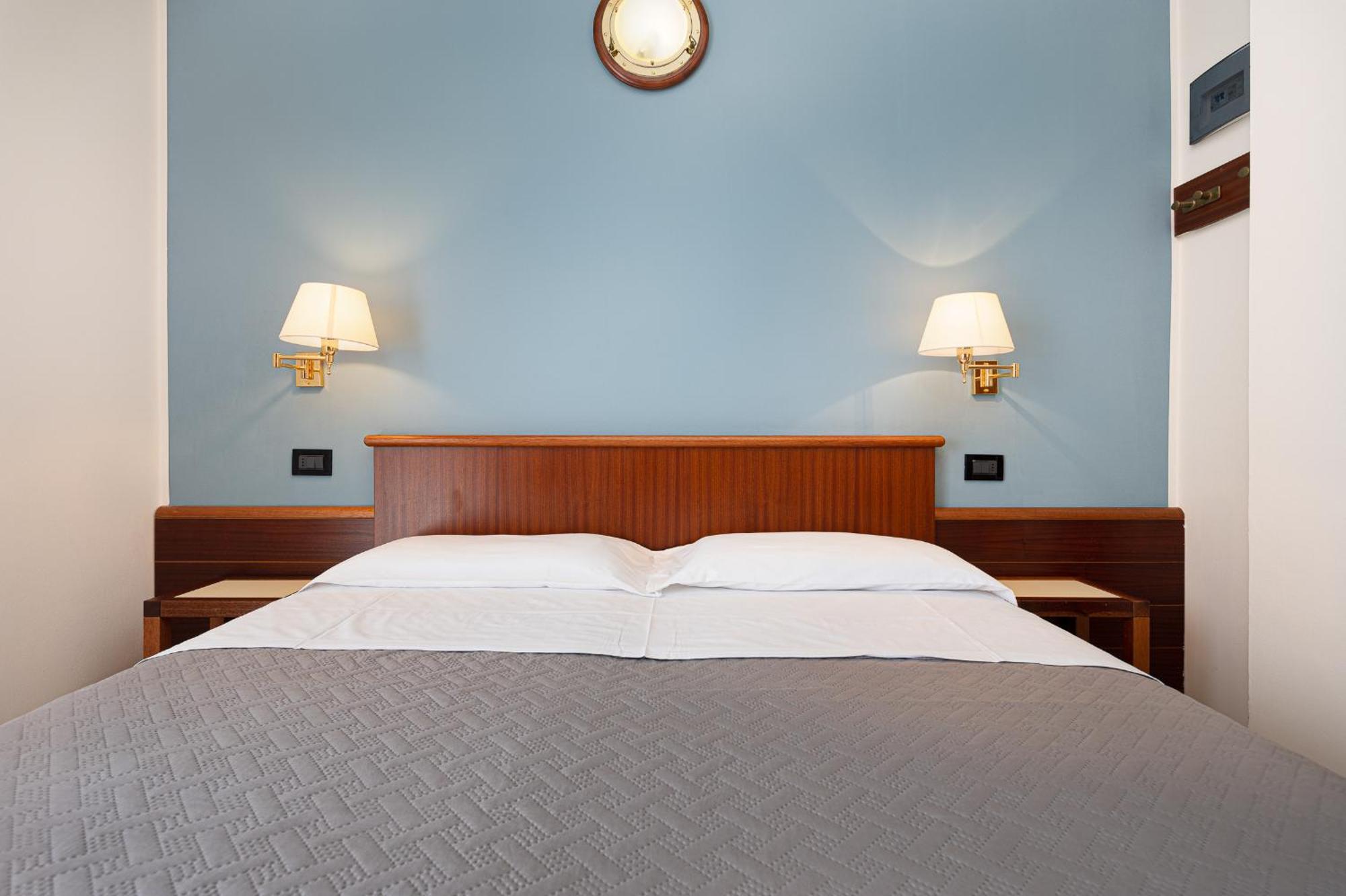 Hotel Avana Fronte Mare ริชโชเน ภายนอก รูปภาพ