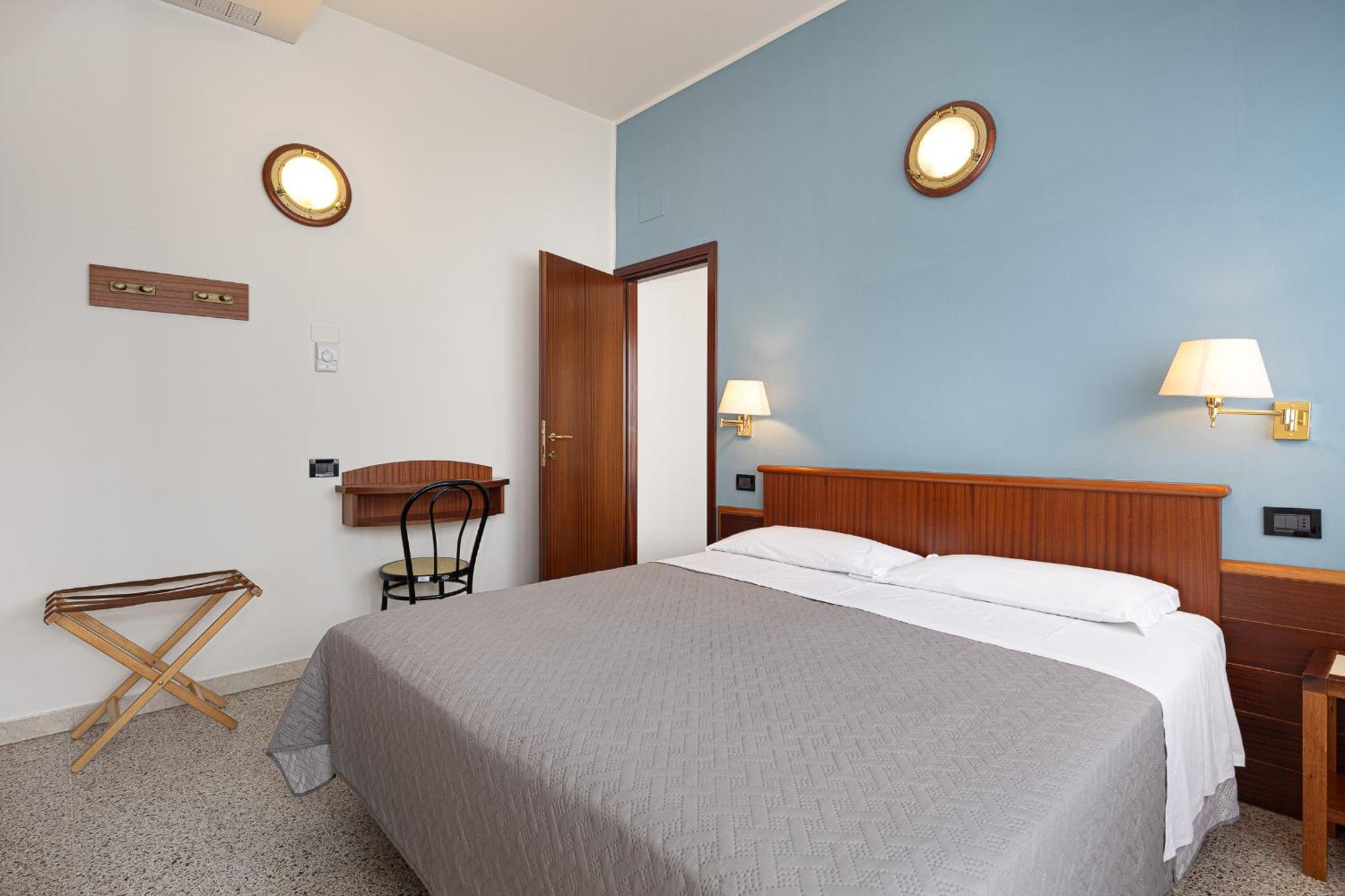 Hotel Avana Fronte Mare ริชโชเน ภายนอก รูปภาพ