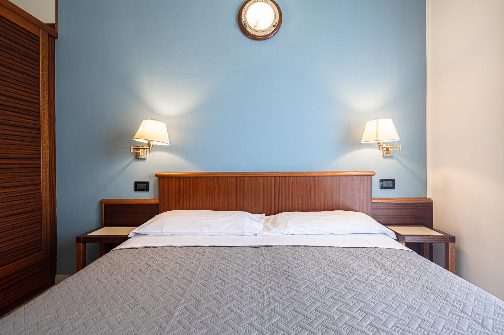 Hotel Avana Fronte Mare ริชโชเน ภายนอก รูปภาพ