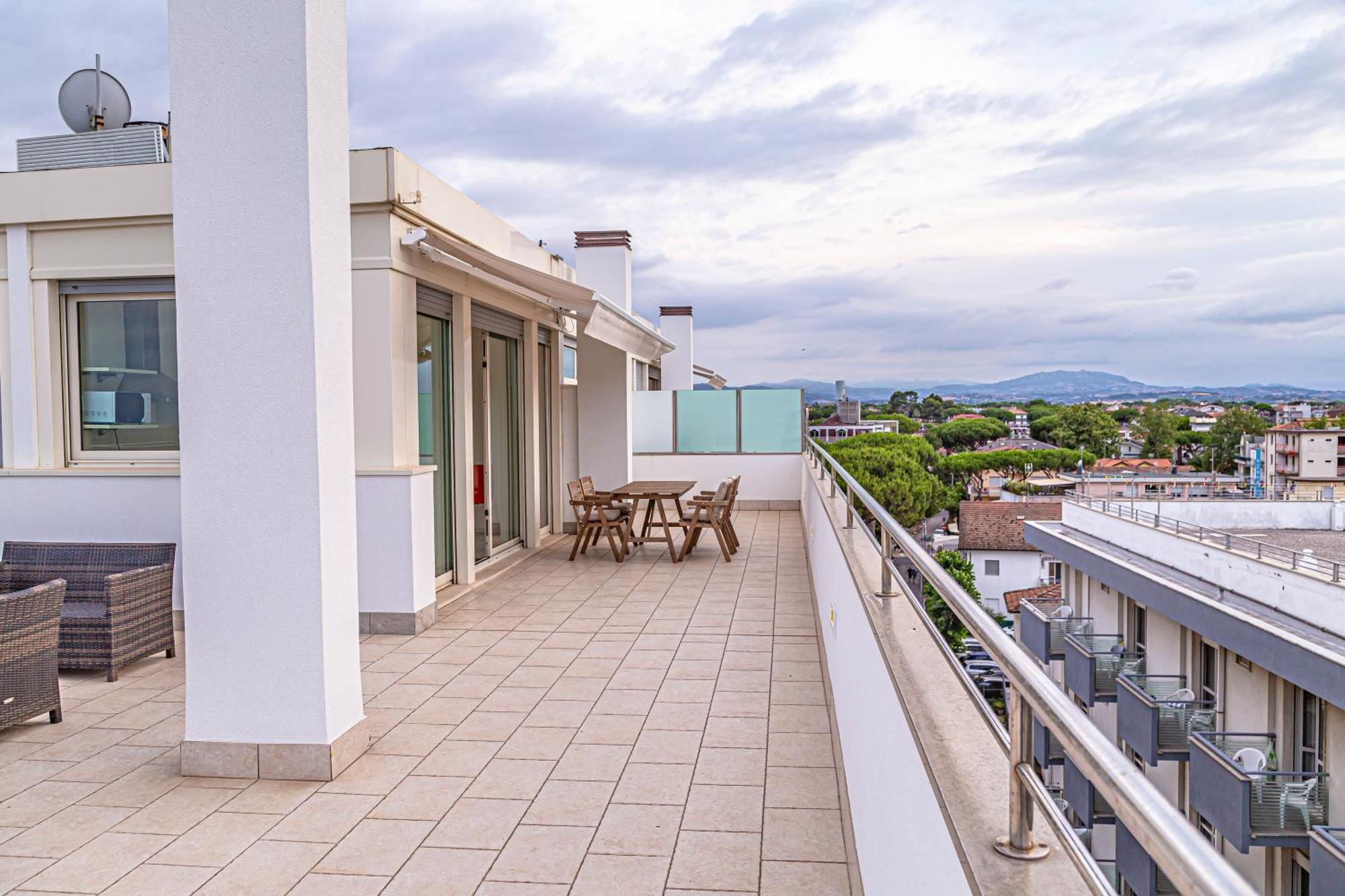 Hotel Avana Fronte Mare ริชโชเน ภายนอก รูปภาพ